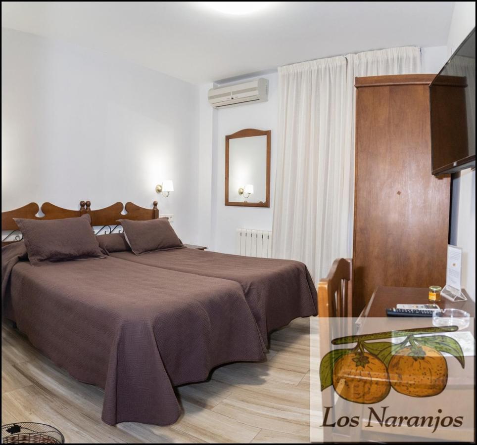 Hostal Y Apartamento Rural Los Naranjos Melegis 외부 사진
