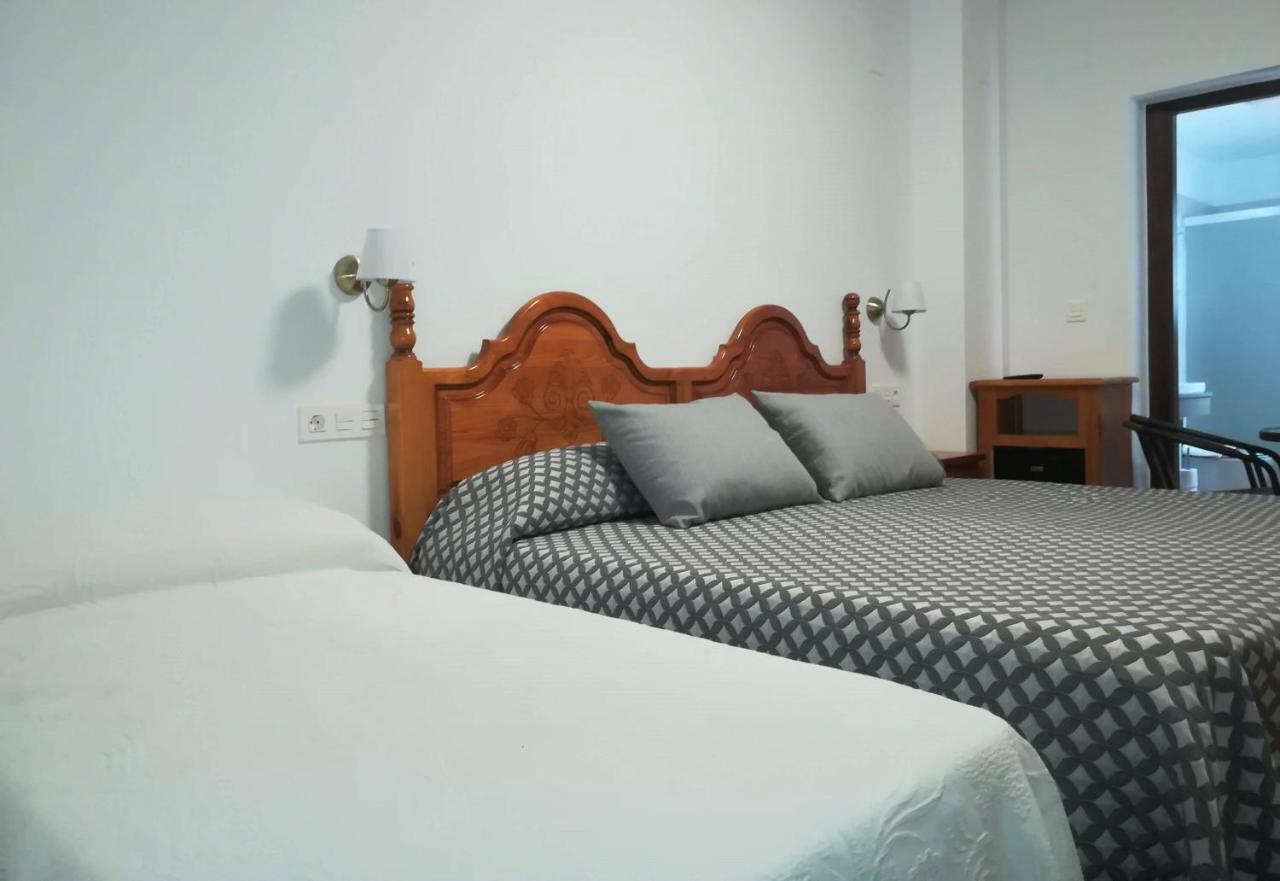 Hostal Y Apartamento Rural Los Naranjos Melegis 외부 사진